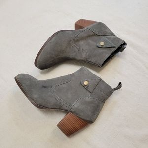 Diba Sophia Grey Suede Ankle Booties Boots Size 7.5